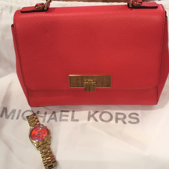 Michael Kors Handbags - 🚨SOLD! New Michael kors handbag!!